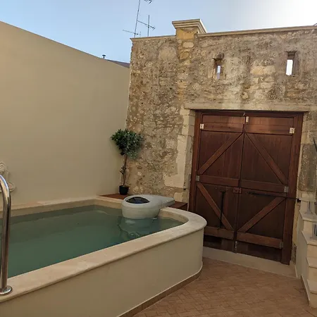 Casa Leone, Whole House With Private Pool! Atsipopoulo